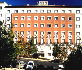  Hotel Miraparque in Lissabon Fassade